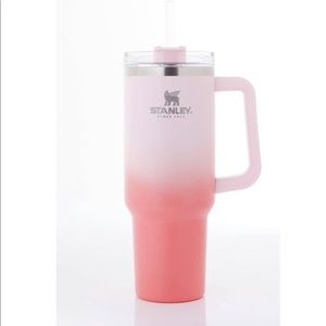 Stanley Adventure Quencher Traveler Tumbler NEW in Petal/Coral Ombré 40 oz